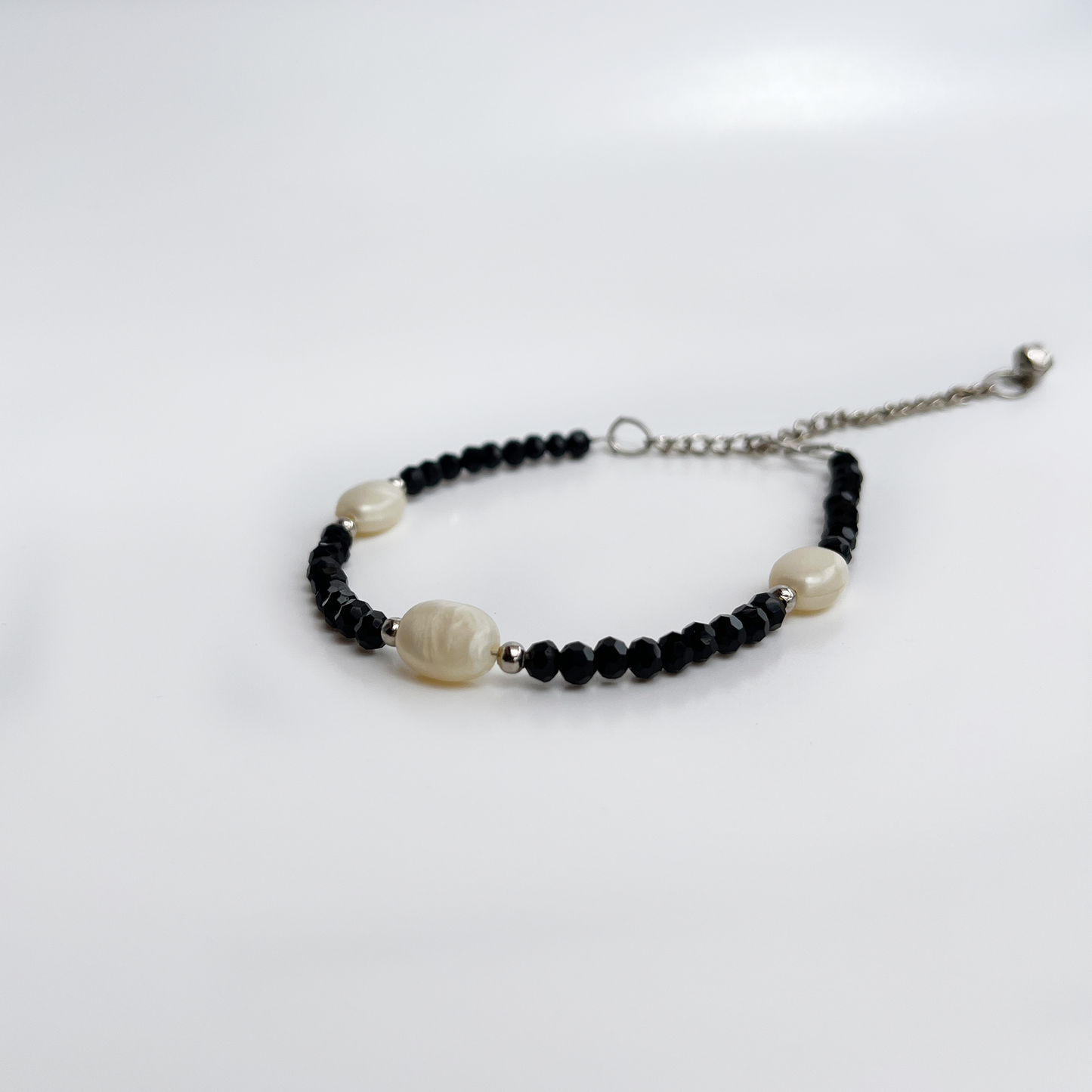 Ari Anklet