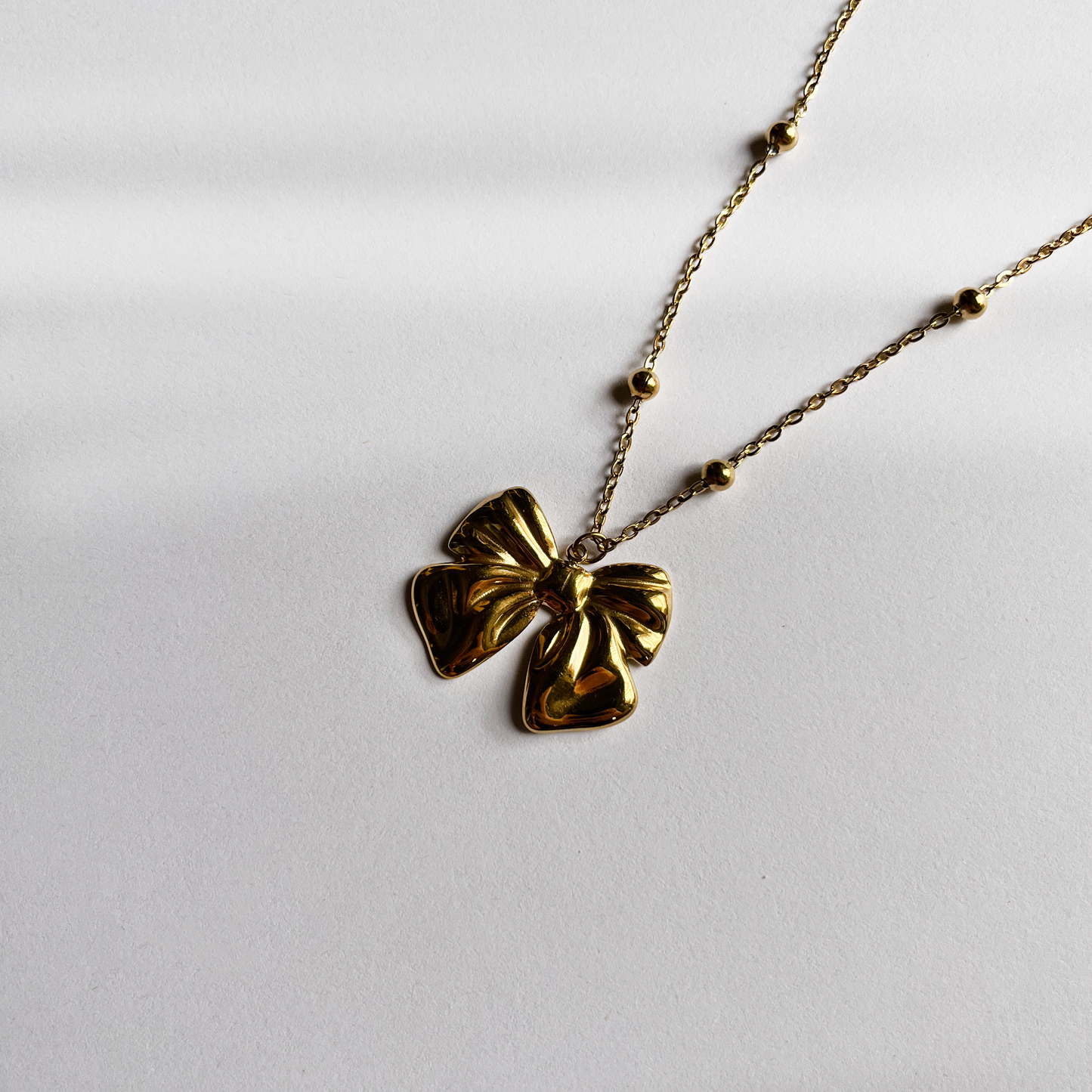 The Lola Bow Necklace (Anti-tarnish)