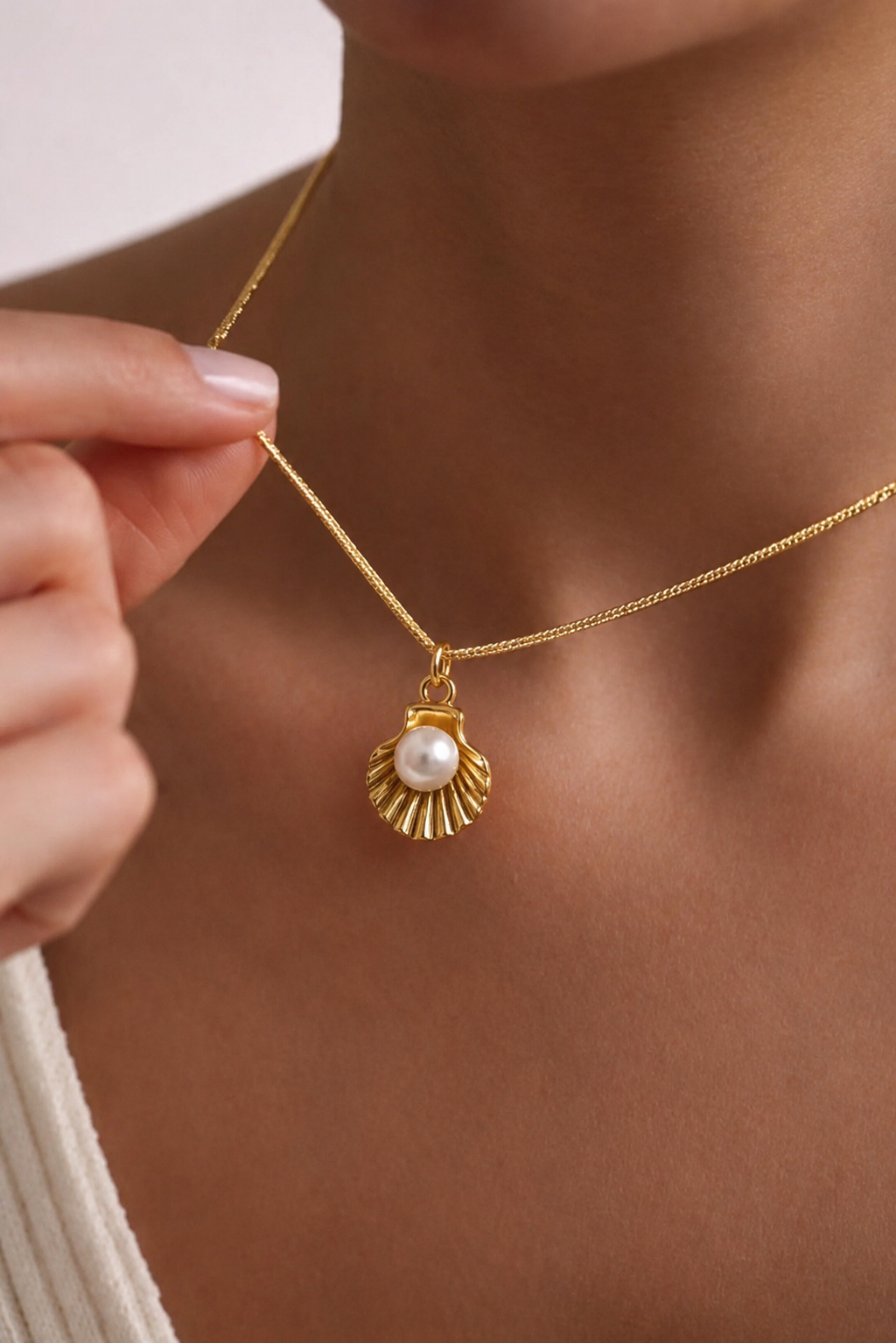 Coraline Necklace (Anti-tarnish)