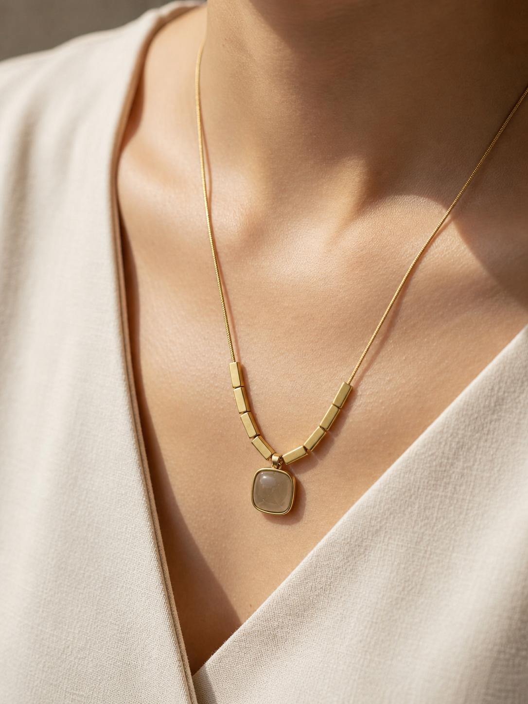 Liora Necklace (Anti-tarnish)