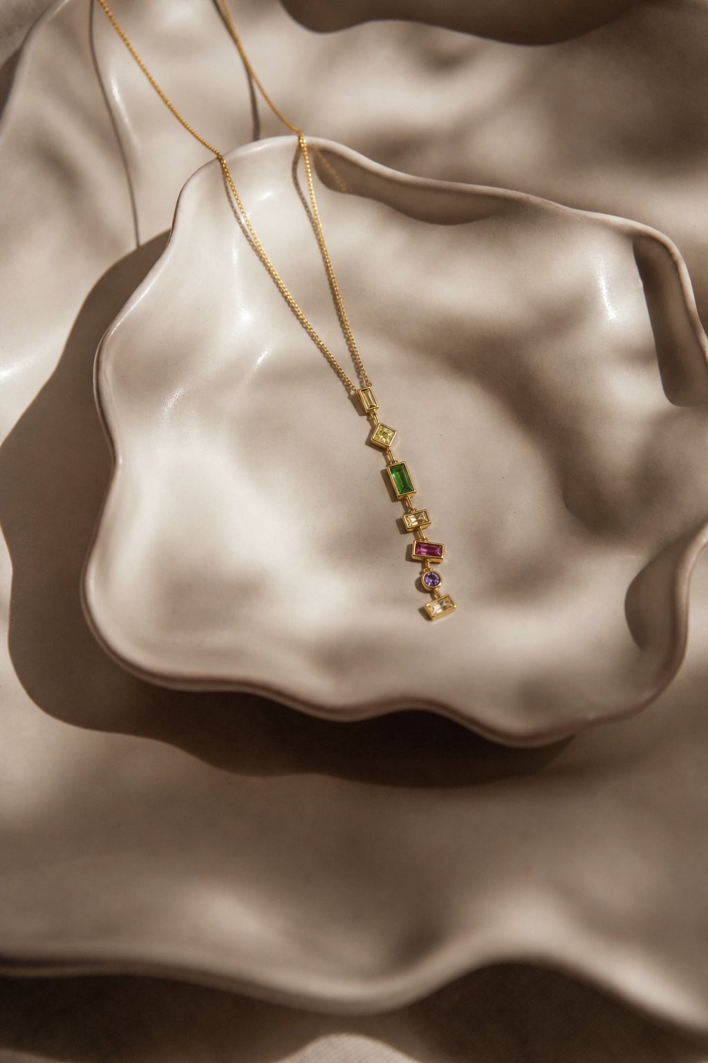 Iris Necklace (Anti-tarnish)
