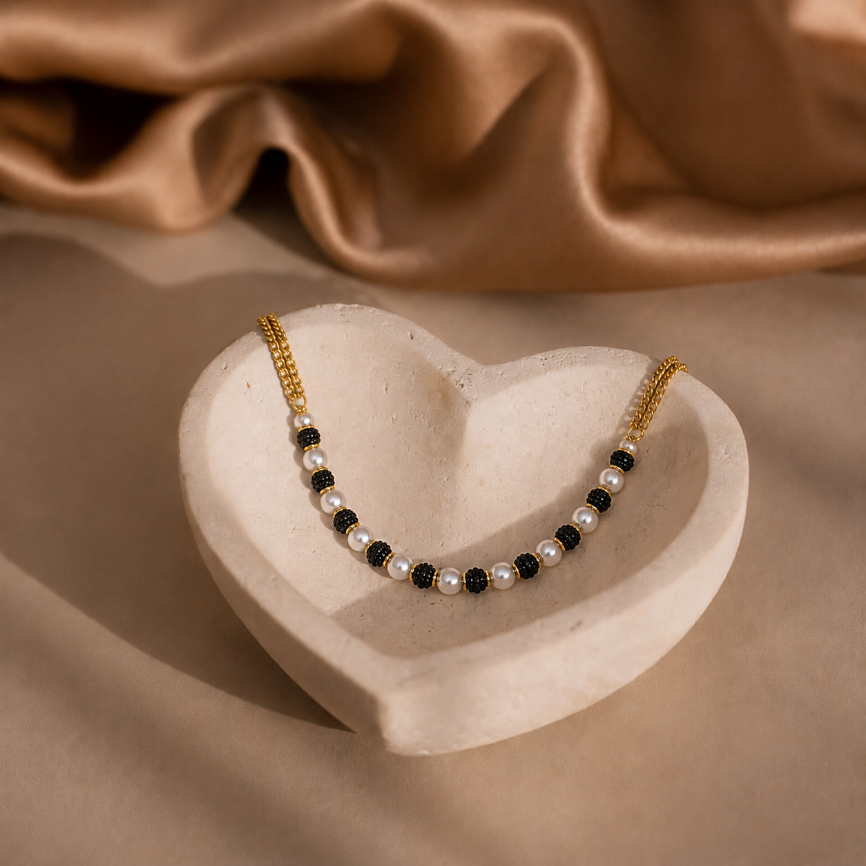 Varelle Bracelet (Anti-tarnish)