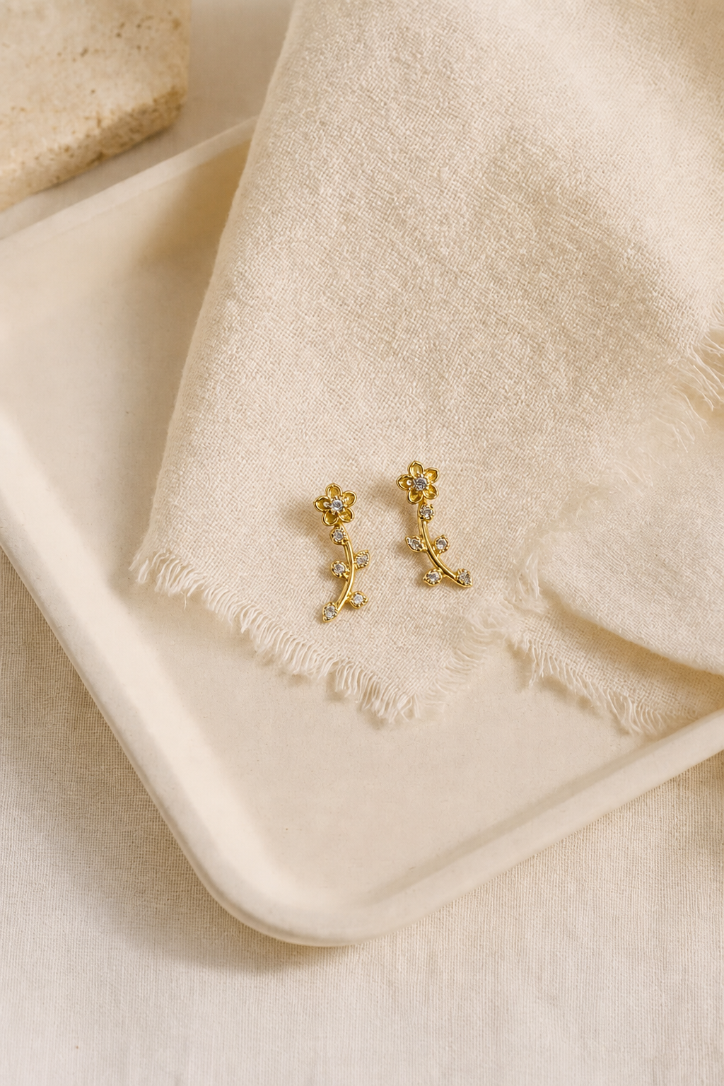Velisse Earrings (Anti-tarnish)