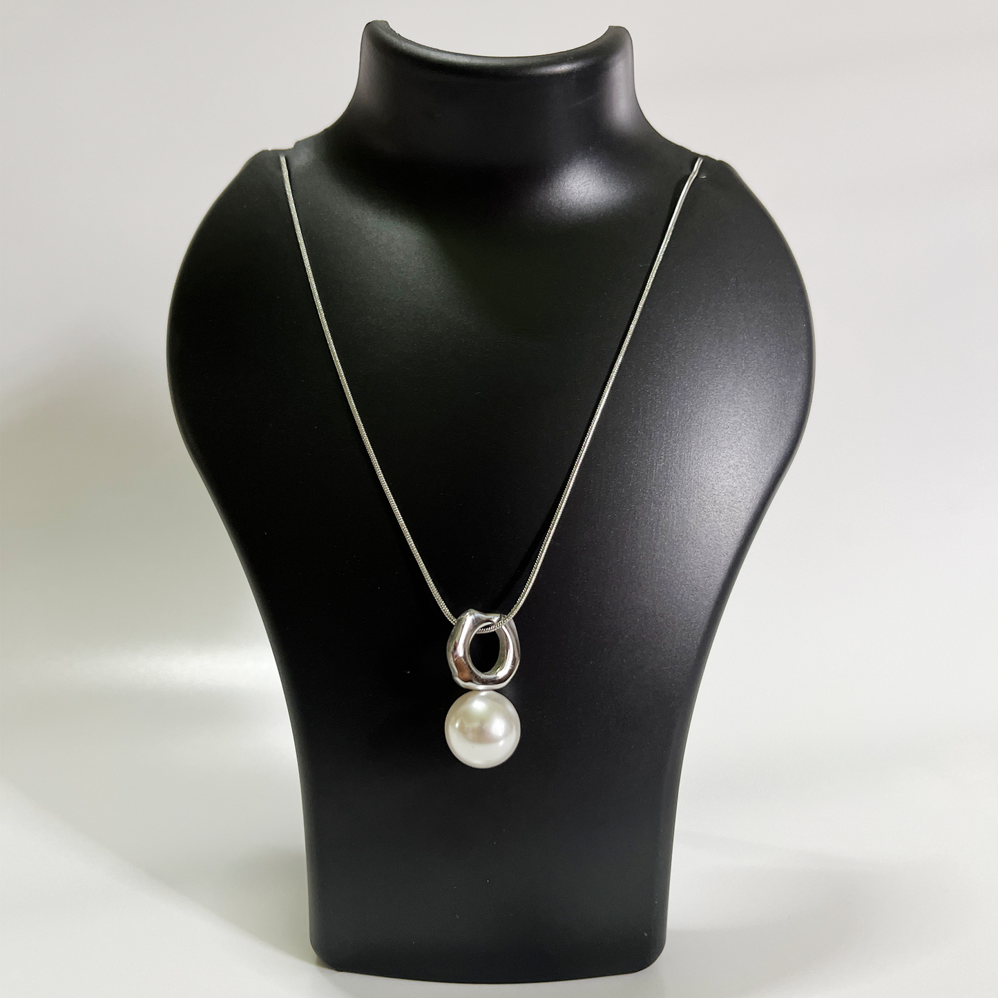 The Giselle Necklace (Anti-tarnish)